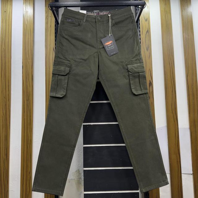 Six Pocket Cargo Pant