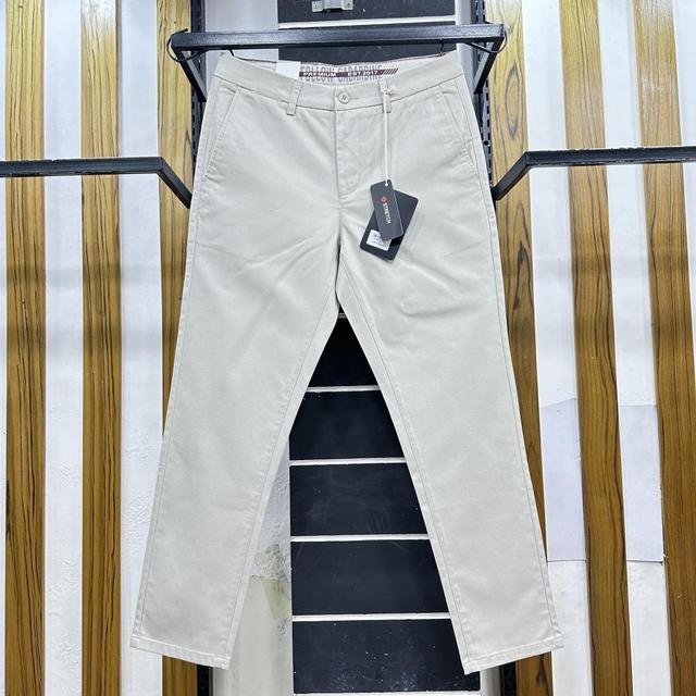 Twill Chino Pant
