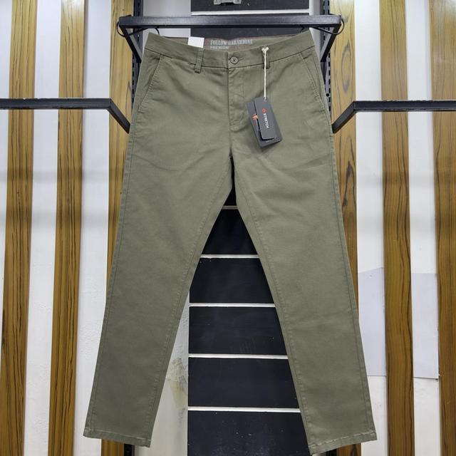 Twill Chino Pant