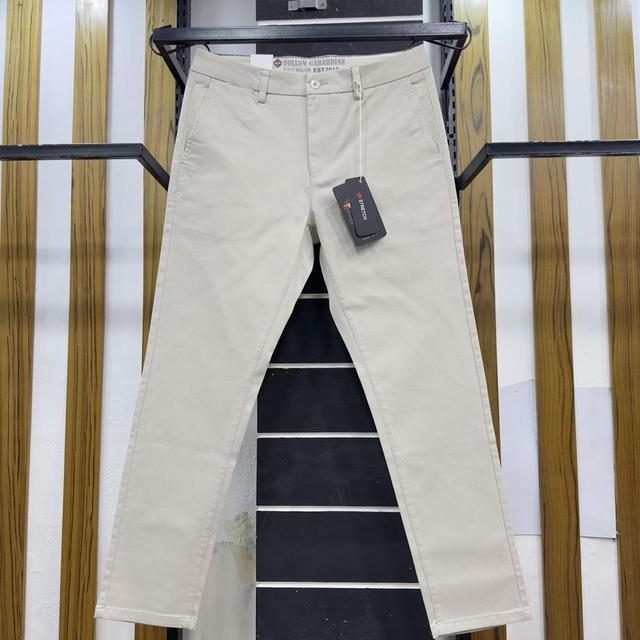 Twill Chino Pant