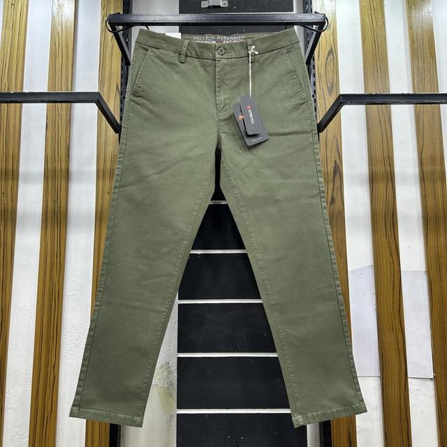 Twill Chino Pant
