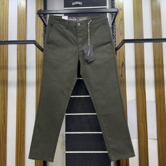 Twill Chino Pant