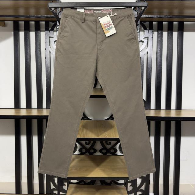 Twill Chino Pant